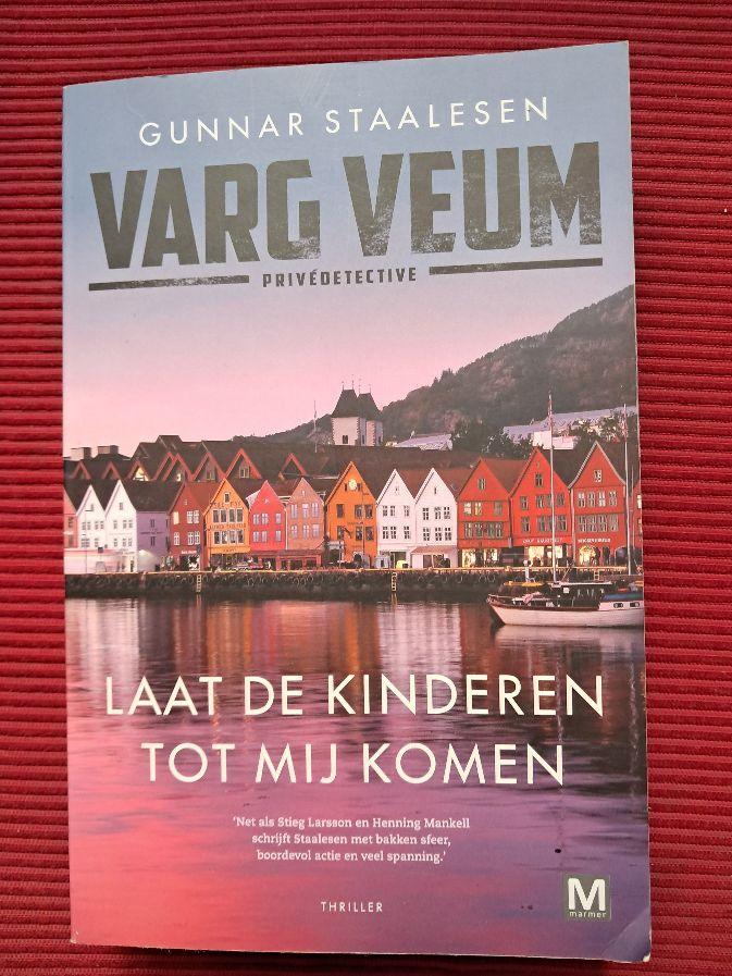 laat de kinderen tot mij komen Gunnar staalesen/varg veum, Boeken, Thrillers, Zo goed als nieuw, Ophalen of Verzenden