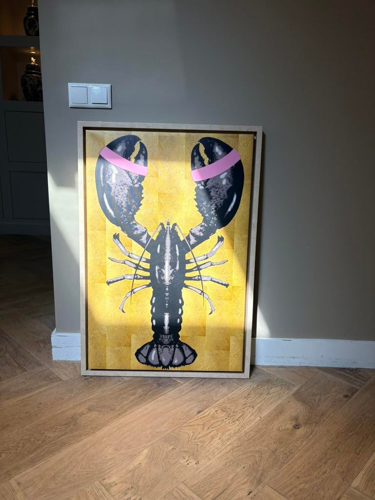 Lovster royal pink canvas met baklijst 60x90, Ophalen of Verzenden