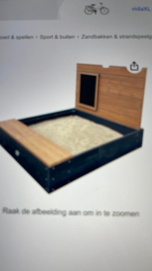 Houten zandbak Mandy, Ophalen, Zo goed als nieuw