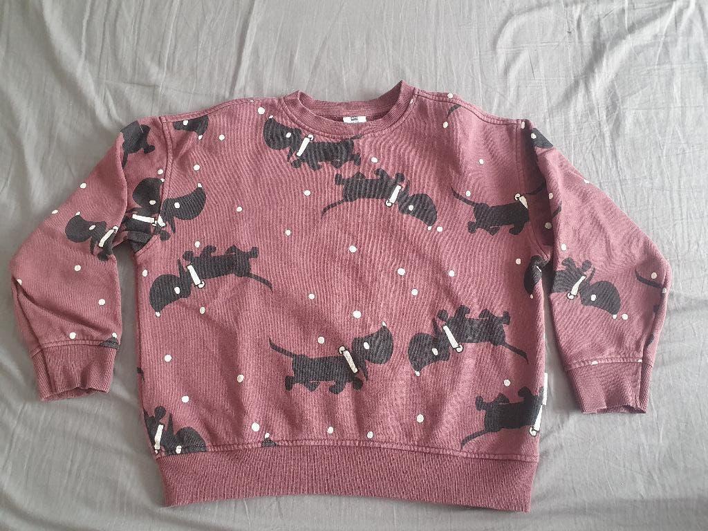 Hema trui / sweater bordeaux takkie motief mt 122/128 ZGAN, Jongen of Meisje, Trui of Vest, Ophalen of Verzenden, Zo goed als nieuw