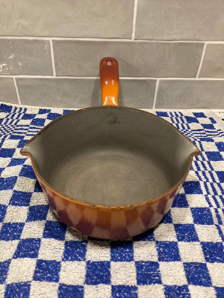 Vintage gietijzeren steelpan, oranje (051023), Ophalen of Verzenden, Gebruikt, Gietijzer