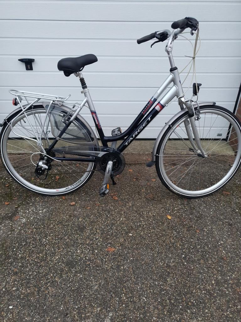 Nieuwe damesfiets 28 inch, Fietsen en Brommers, Fietsen | Dames | Damesfietsen, Nieuw, Overige merken, Versnellingen, 53 tot 56 cm
