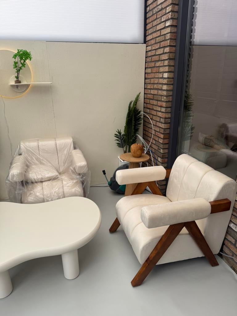 2 x nieuwe Japandi fauteuils walnootlook met beige stof, Ophalen, 75 tot 100 cm, Zo goed als nieuw, Stof