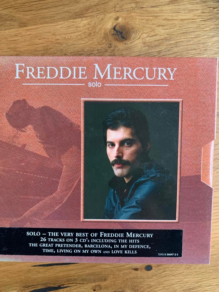 Freddie mercury - solo (2cd) 5=4, Ophalen of Verzenden, Zo goed als nieuw
