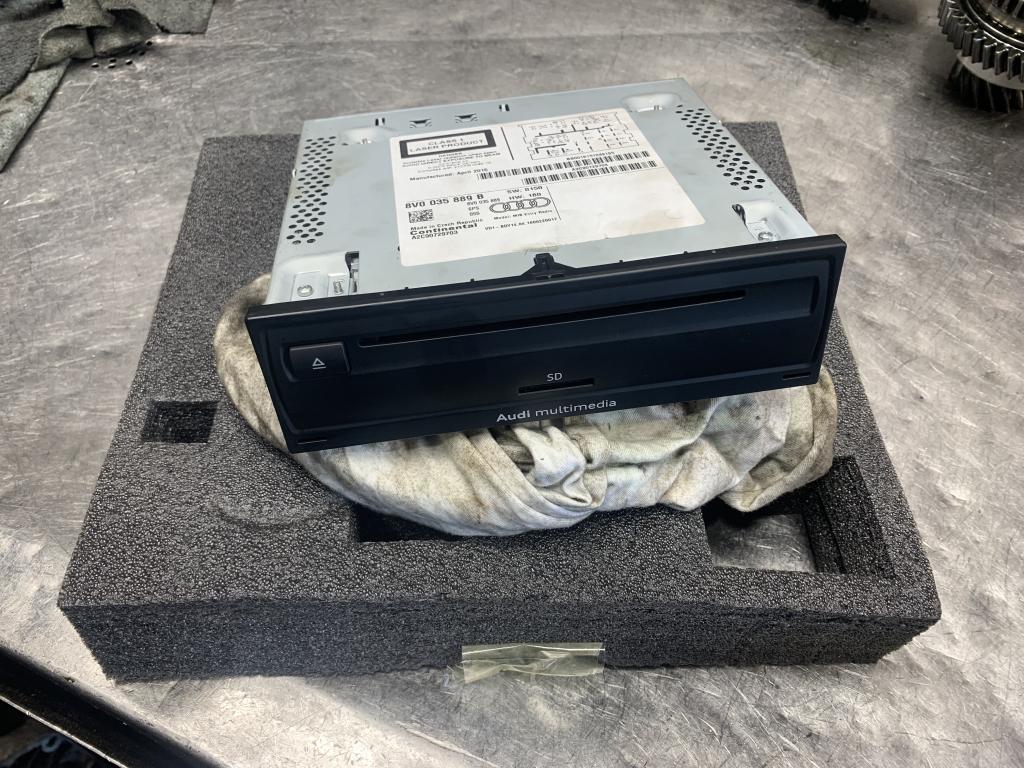 Audi A3 8V Radio module 8V0035889B, Auto diversen, Niet ingevuld, Niet ingevuld, Niet ingevuld