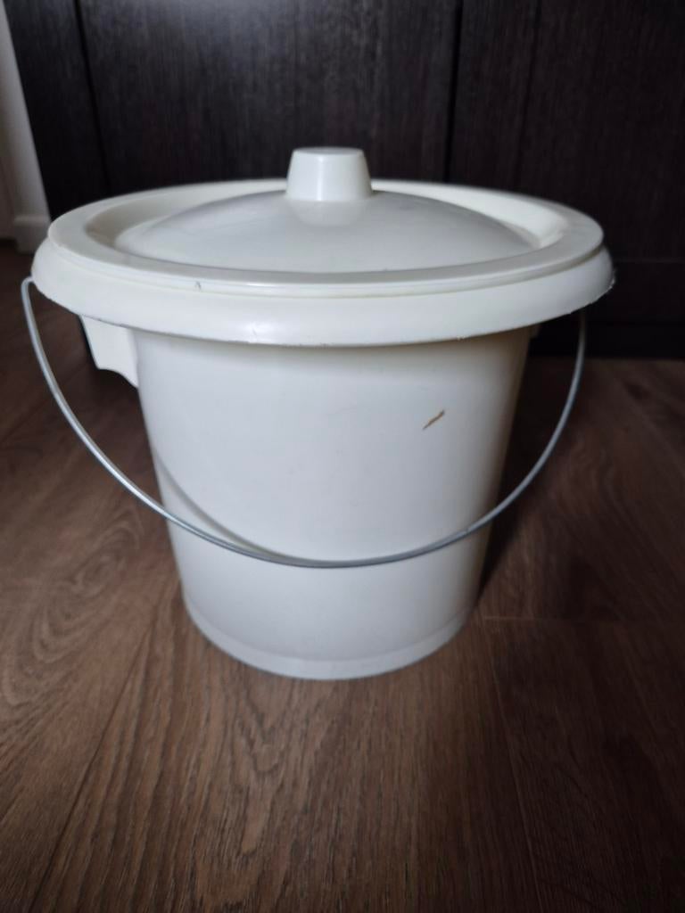 Toiletemmer met deksel en handvat, Ophalen of Verzenden