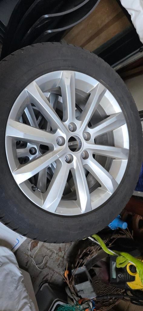 VW Passat B7 wielen met winterbanden 215/55 R17, Ophalen of Verzenden