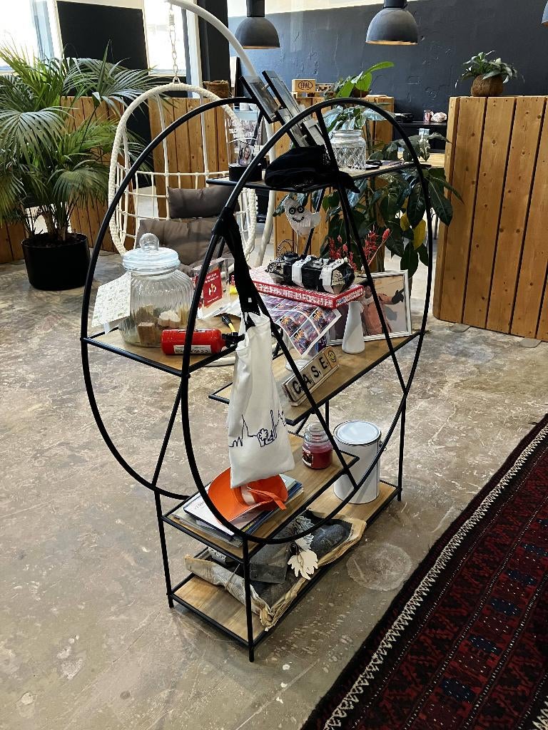 Decoratie kastje, Ophalen, Gebruikt