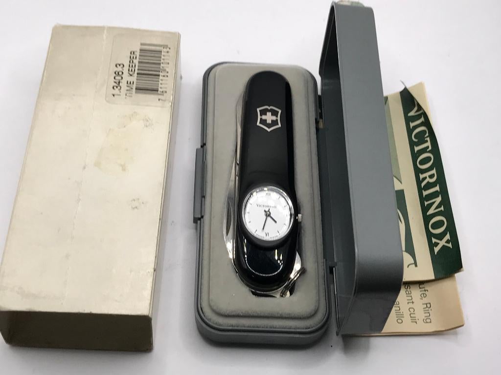 Victorinox Timekeeper 1.3406.3 Black Roman NumeralsClock, Ophalen of Verzenden, Nieuw