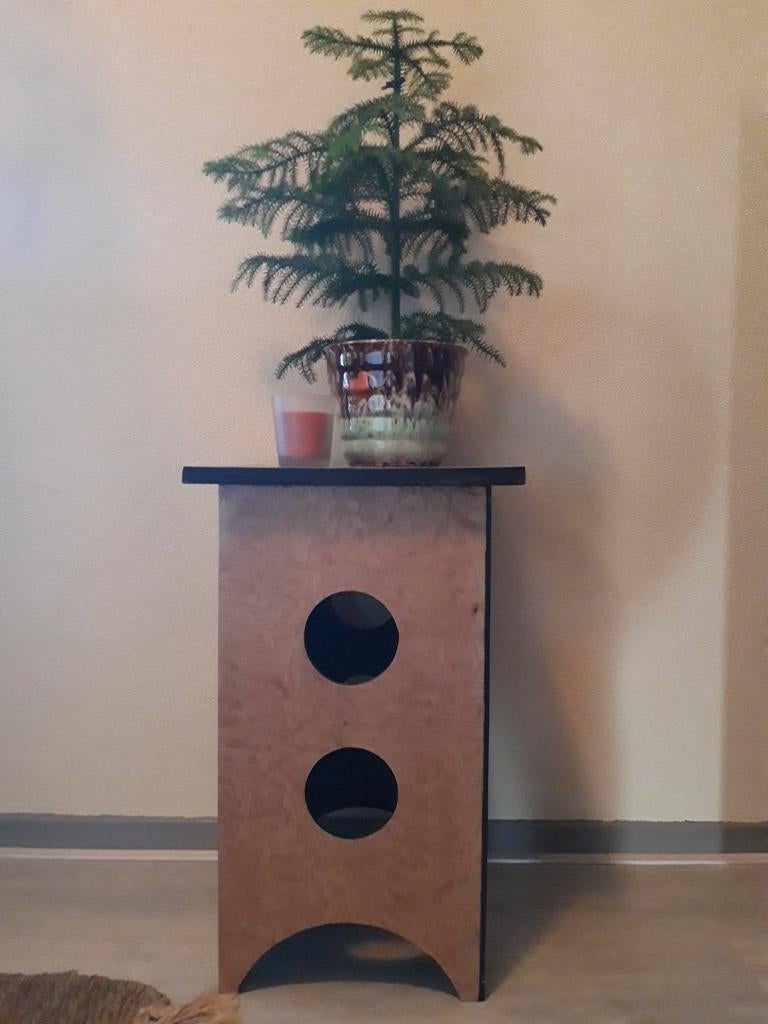 Nachtkastje bijzettafel plantentafel Tafel zuil piedestal, Huis en Inrichting, Tafels | Bijzettafels, Ophalen