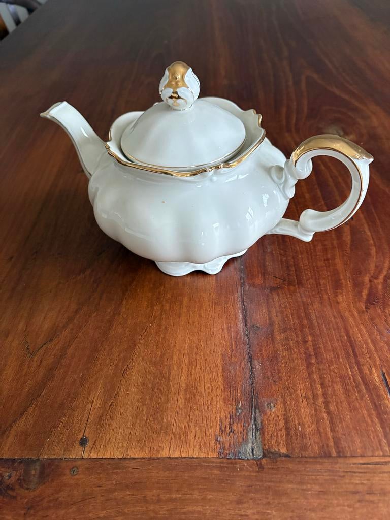 Antieke Theepot J. Kronester Bavaria - Wit met Gouden Detail, Ophalen