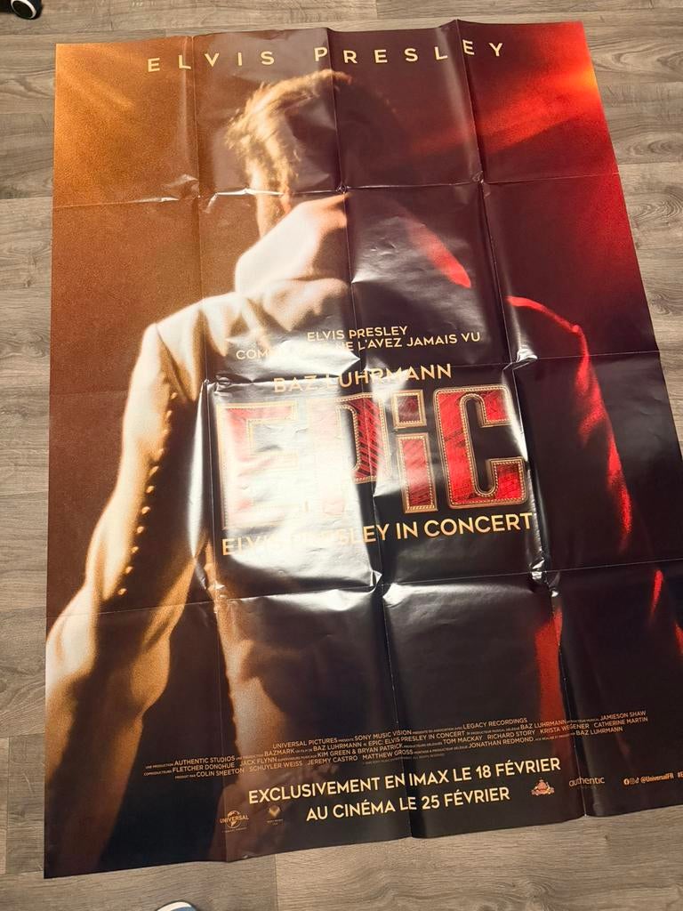 Grote epic poster elvis, Verzamelen, Posters, Ophalen of Verzenden, Nieuw, Deurposter of groter, Film en Tv