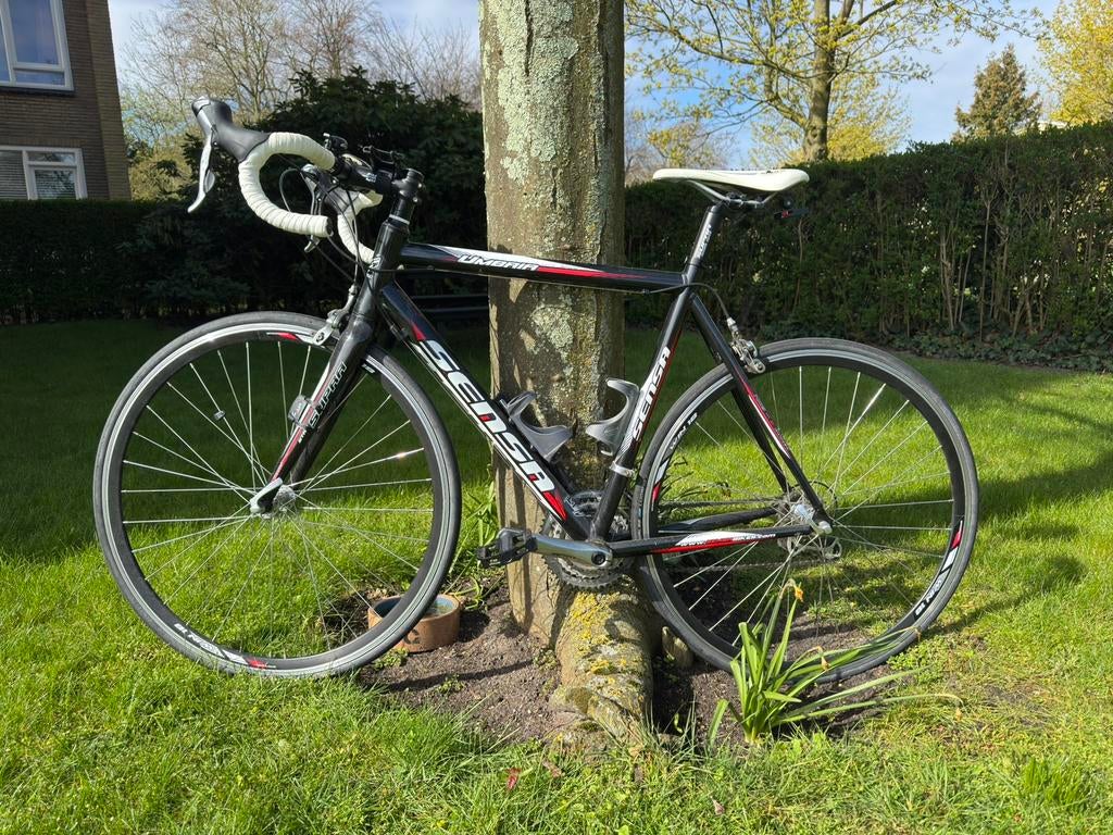Sensa Umbria AL7005 racefiets – framemaat 56 – incl. helm, Fietsen en Brommers, Fietsen | Racefietsen, Ophalen, Aluminium, Overige merken