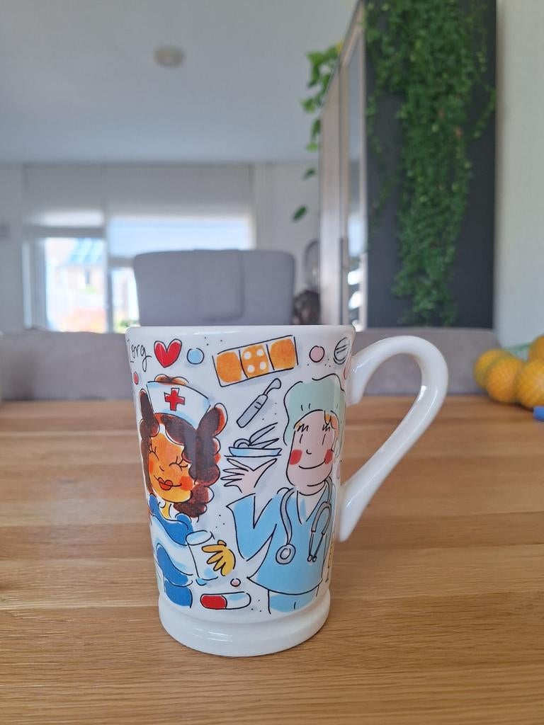 XL mok Blond Amsterdam Hart voor de zorg, Blond Amsterdam, Ophalen of Verzenden, Zo goed als nieuw, Kop(pen) en/of Schotel(s)