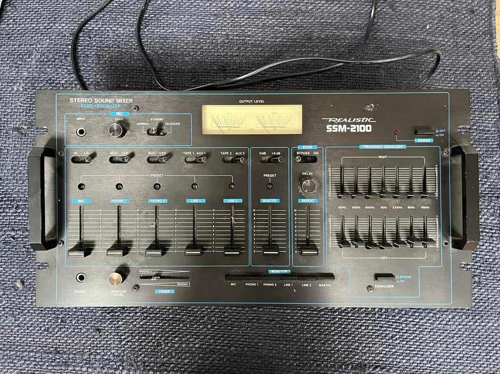 Realistic SSM-2100 Stereo Sound Mixer Equalizer, Ophalen of Verzenden, Gebruikt, Minder dan 5 kanalen, Microfooningang