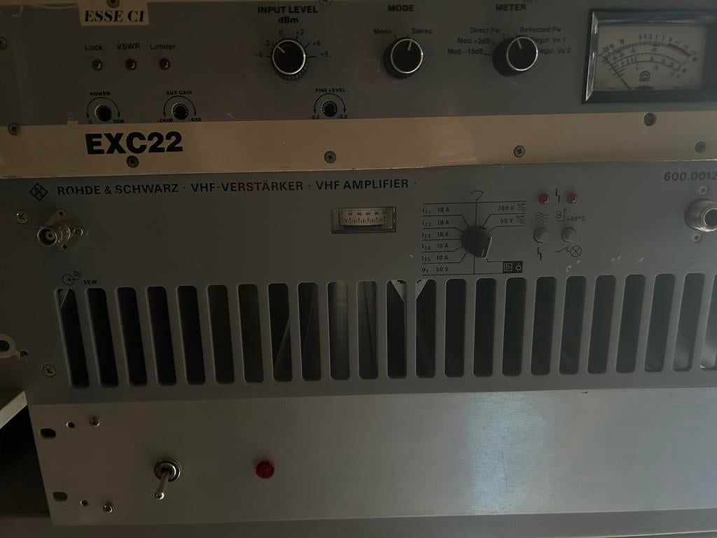 Rohde&Schwarz vu250 met esse stuurzender, Telecommunicatie, Zenders en Ontvangers, Ophalen, Zo goed als nieuw