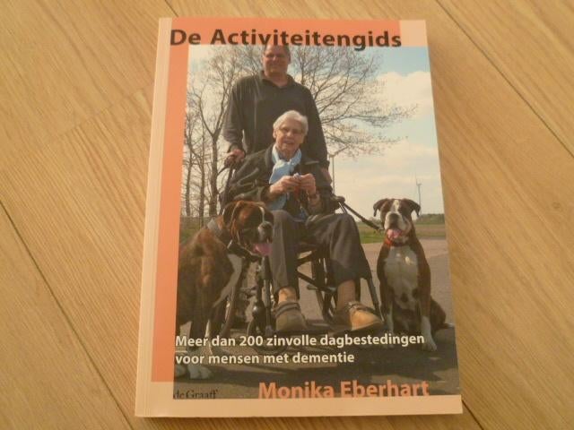 Monika Eberhart - De activiteitengids (Dementie), Verzenden, Zo goed als nieuw