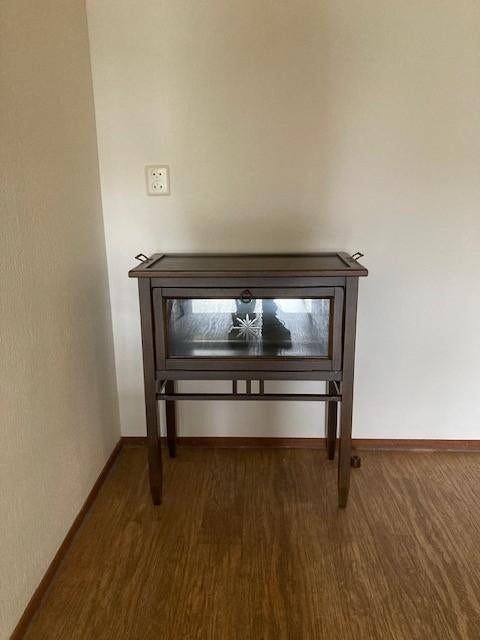 Theekastje, Antiek en Kunst, Ophalen