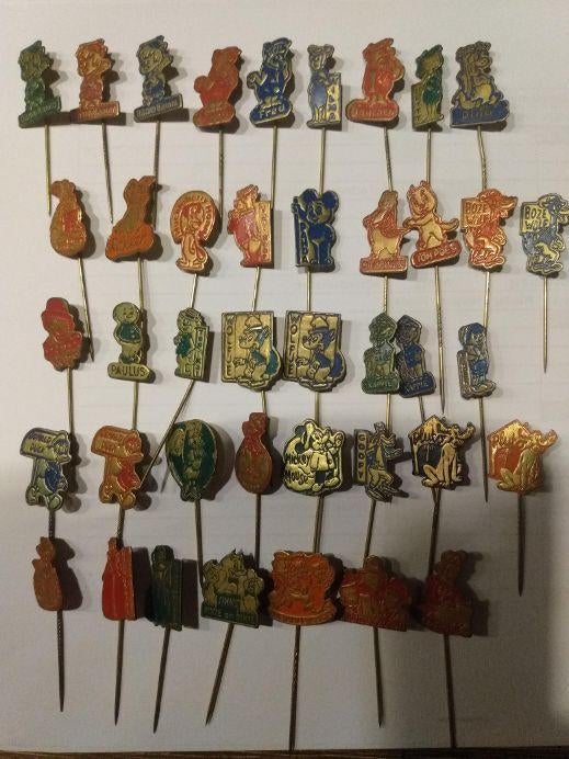 Diverse speldjes Disney, Donald Duck, Flintstones en anderen, Ophalen of Verzenden, Zo goed als nieuw, Figuurtje, Speldje of Pin