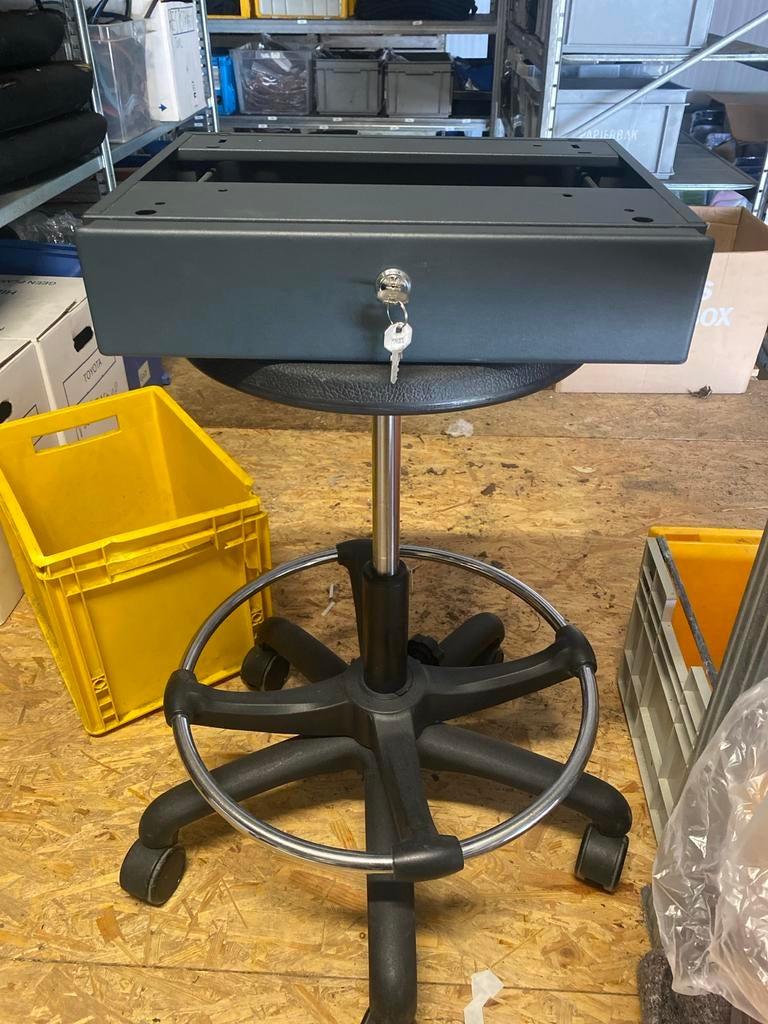 Lade met slot en verdeelbakje, Diversen, Bureau-accessoires, Ophalen of Verzenden, /, /, /