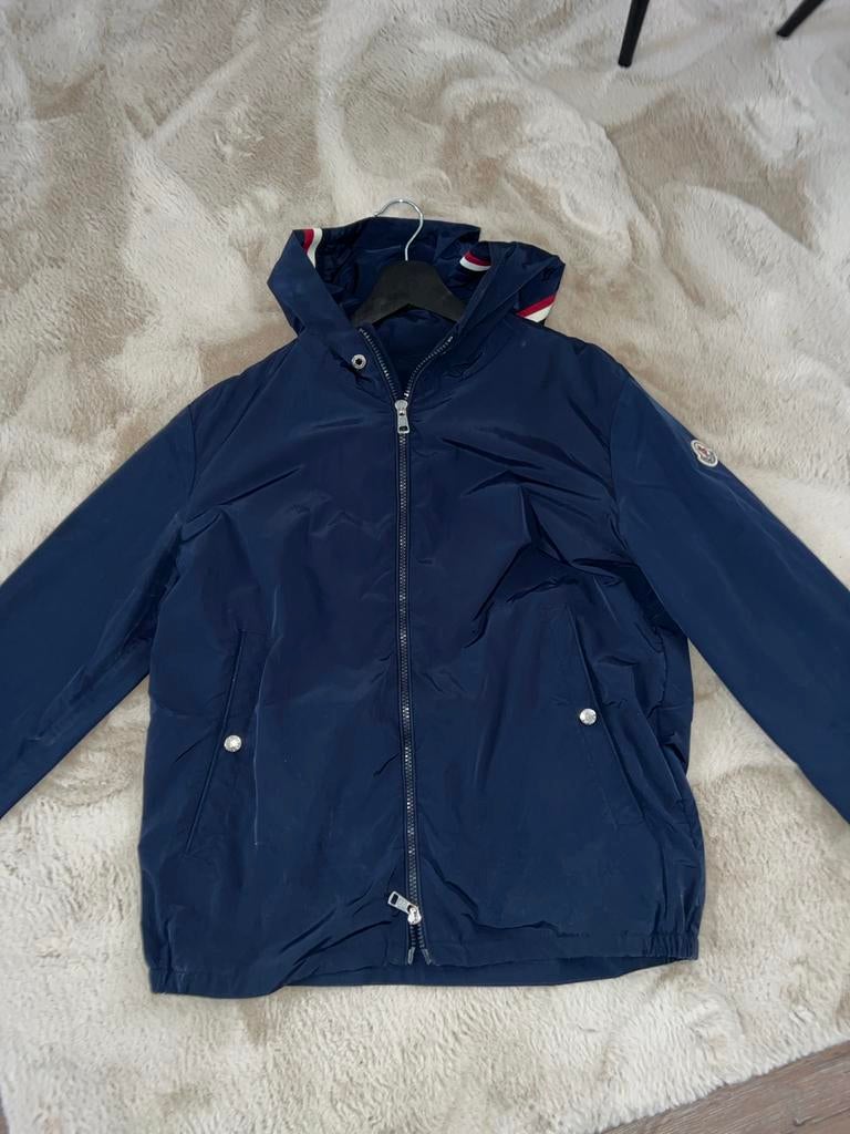 Moncler zomerjas donkerblauw maat S met NFC tag, Ophalen of Verzenden, Gedragen, Maat 46 (S) of kleiner, Blauw