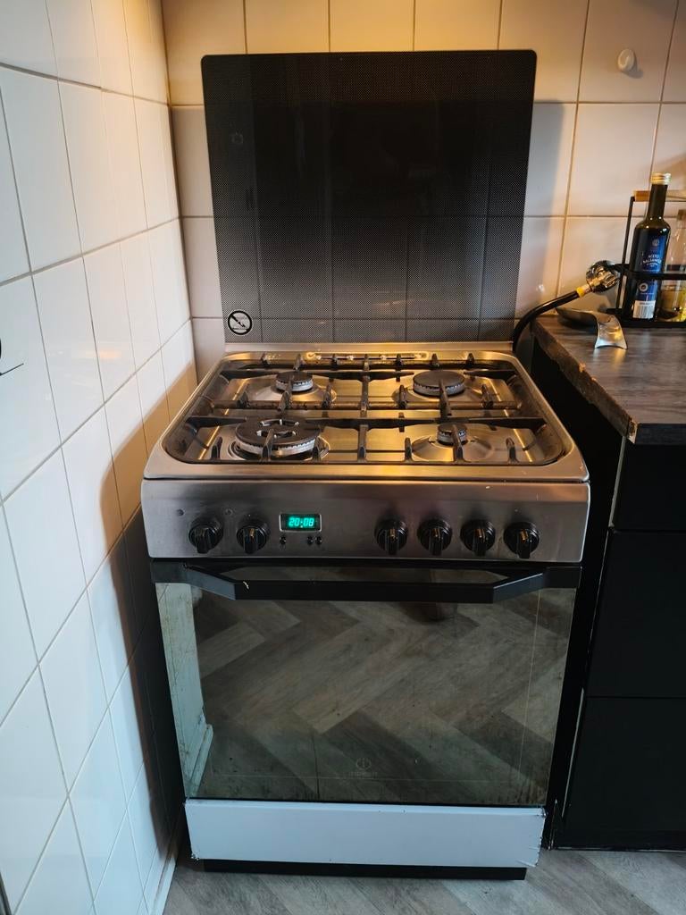 Gasfornuis met oven 60x60, Witgoed en Apparatuur, Ophalen, Gebruikt, Minder dan 85 cm, 4 kookzones