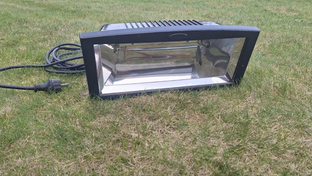 Infrarood terrasverwarming 1200W met muurbeugel, Tuin en Terras, Terrasverwarmers, Elektrisch, Waterbestendig, Ophalen of Verzenden