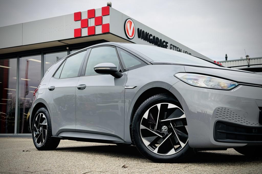 Volkswagen ID.3 Pro 58 kWh | STOELVERWARMING | CAMERA | ADAP, Automaat, 12 maanden, Gebruikt, ID.3