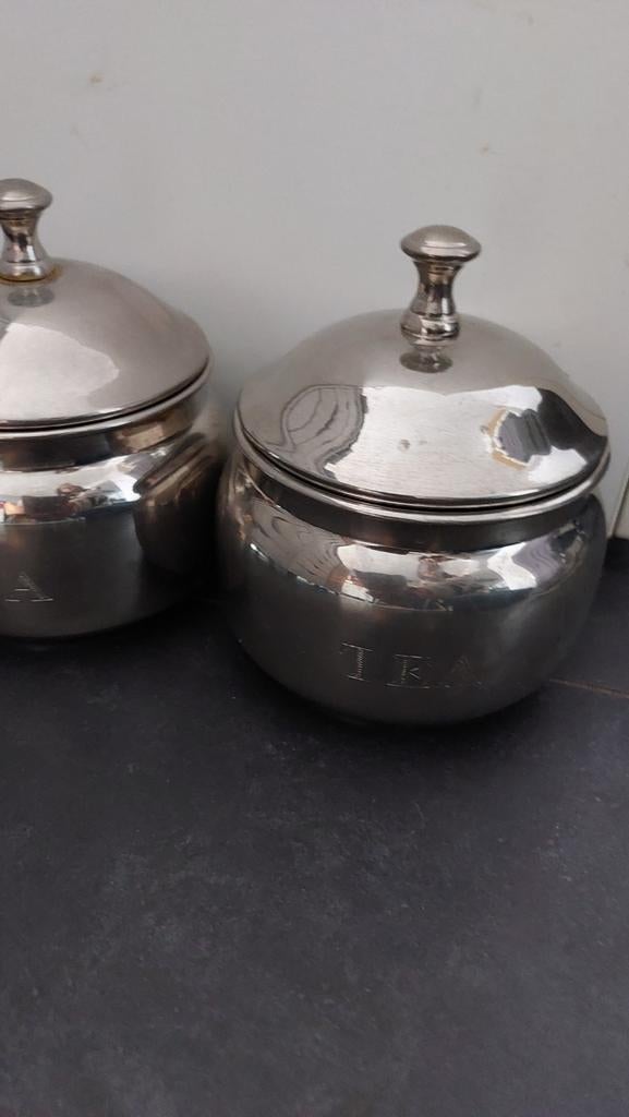 Te koop vintage 2 tea potten met deksels, Ophalen of Verzenden