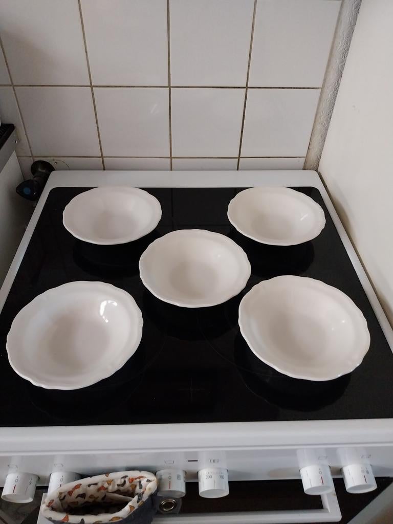 Set van 5 witte porseleinen kommetjes, Antiek en Kunst, Ophalen of Verzenden