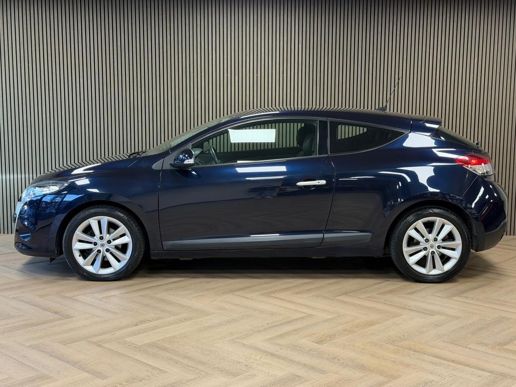 Renault Mégane Coupé 2.0 Privilège AUT. NAVI PARKEERSENSO, Auto's, Euro 5, Gebruikt, 4 cilinders, Met garantie (alle)