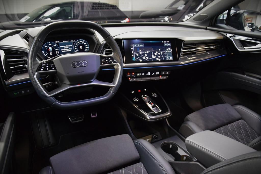 Audi Q4 e-tron 40 S edition 77 kWh Panoramadak|Navi|Head-UP|, Automaat, Achterwielaandrijving, Gebruikt, Wit