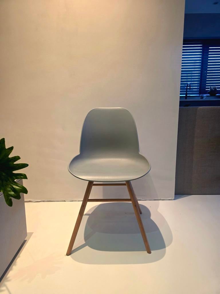 ZUIVER Albert Kuip Stoel - grijs, Hout, Ophalen of Verzenden, Zo goed als nieuw, Eén