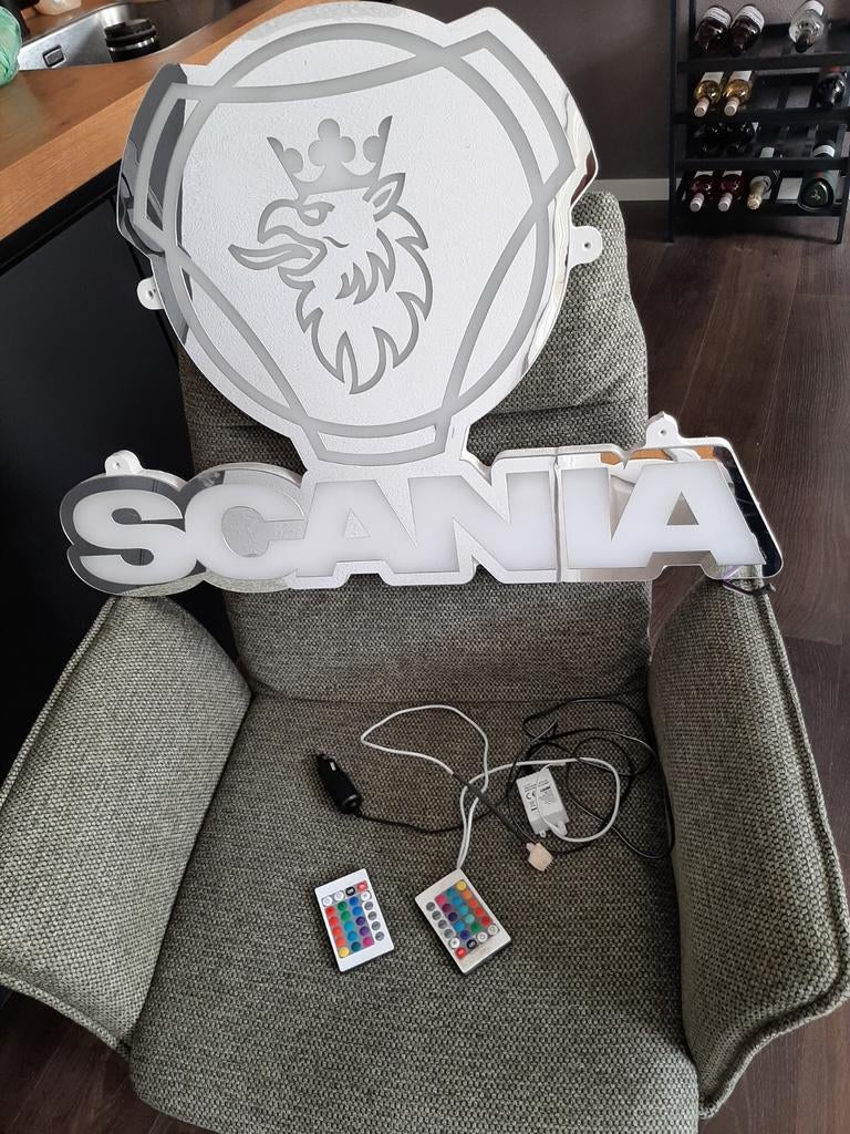 Achterwand LED lamp Scania met kleurwissel, Auto-onderdelen, Vrachtwagen-onderdelen, Verzenden, Scania, Verlichting