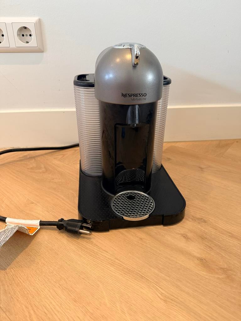 Nespresso Vertuoline koffiemachine - Zo goed als nieuw, Koffiemachine, Ophalen of Verzenden, Zo goed als nieuw, 1 kopje