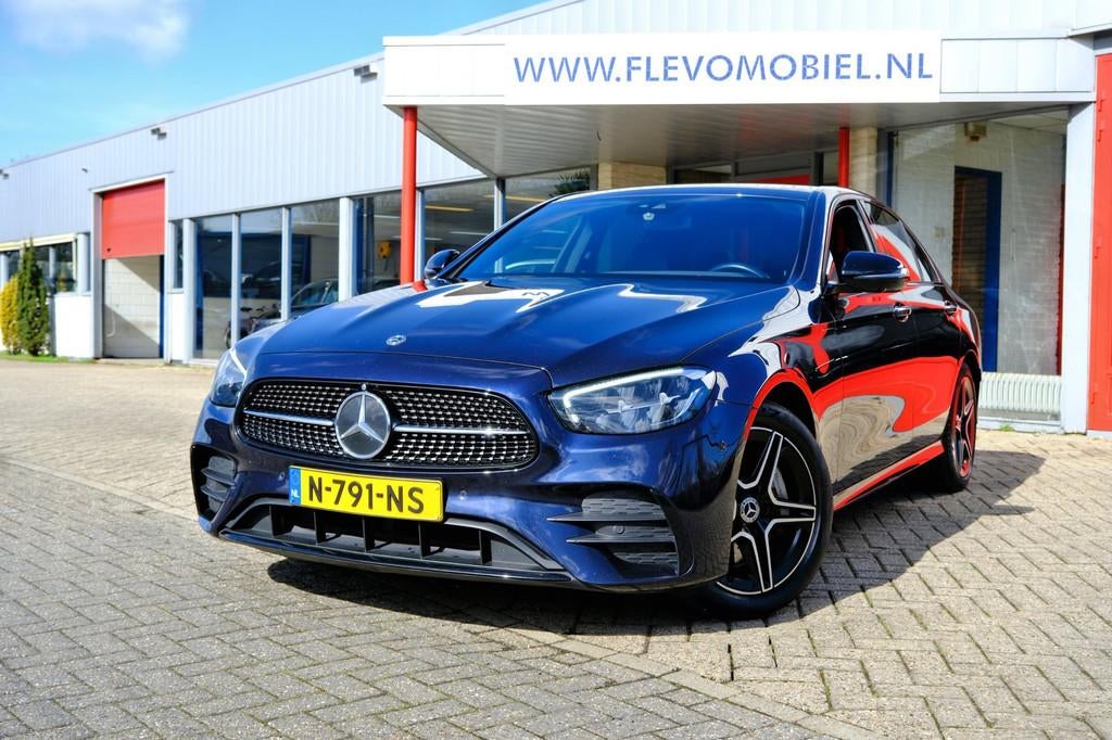 Mercedes-Benz E-klasse 300 e AMG Bus. Solution Aut. 1e Eig|L, Auto's, Mercedes-Benz, Achterwielaandrijving, Gebruikt, Euro 6, 4 cilinders