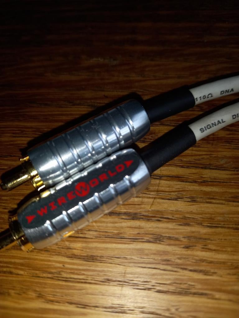 Wire World rca interlinks, Ophalen of Verzenden, Zo goed als nieuw, Minder dan 2 meter, Interlink-kabel