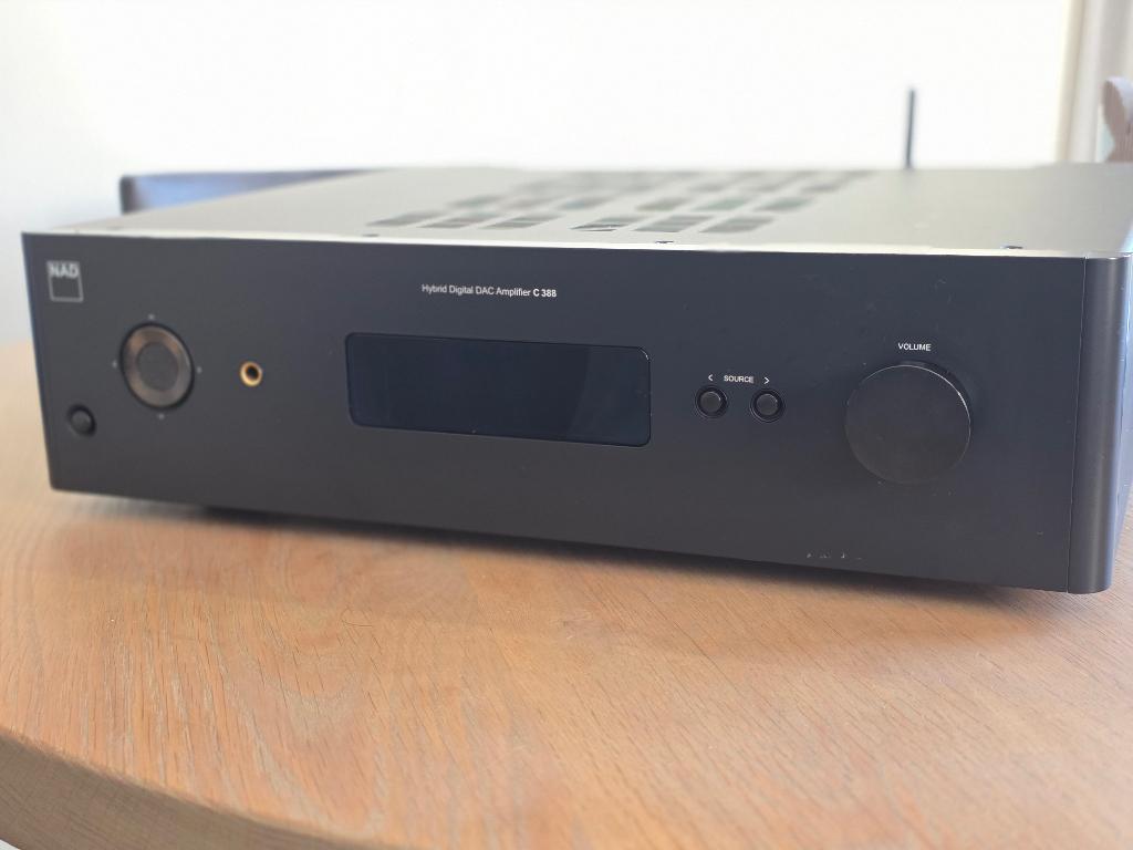 NAD C388 + BluOS 2i MDC, Gebruikt, 120 watt of meer, Stereo, Ophalen