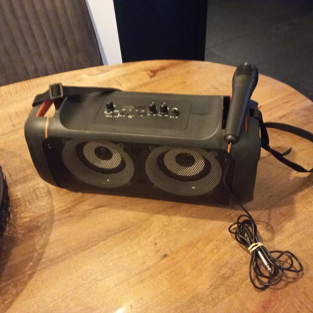 Roseland RS500 muziekbox., Ophalen of Verzenden, Zo goed als nieuw