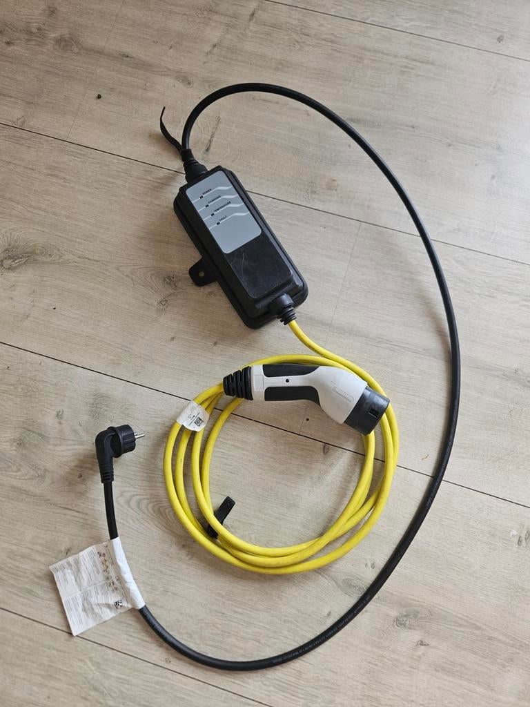 Aptiv Laadkabel voor Elektrische Auto - 2.4 kW, 10A, Ophalen of Verzenden, Gebruikt, Laadkabel