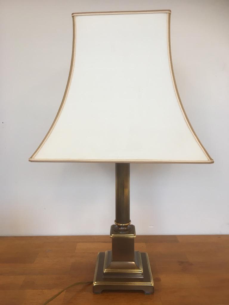 Vintage klassieke tafel lamp. Hoogte 66 cm. Herda., Huis en Inrichting, Lampen | Tafellampen, Ophalen of Verzenden, Zo goed als nieuw