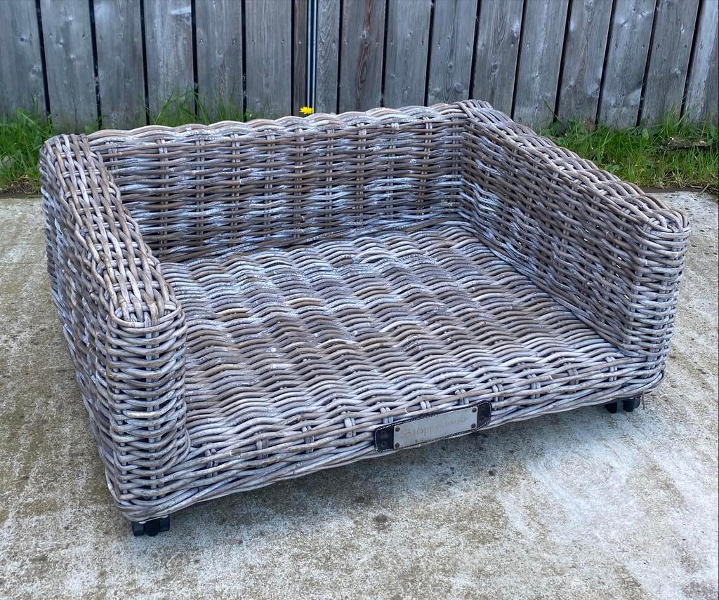 Nette rieten hondenmand van Happy House, Ophalen, Gebruikt, Riet