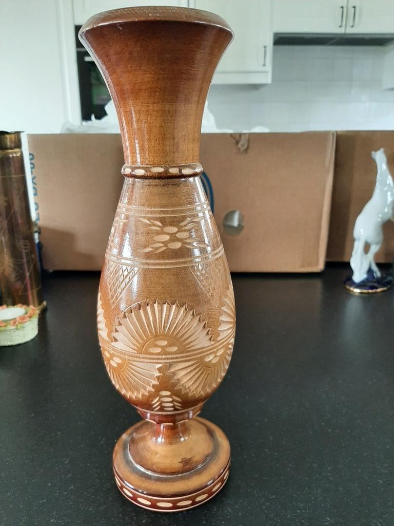 Houten vaas met ingekerfde patronen, Antiek en Kunst, Ophalen of Verzenden
