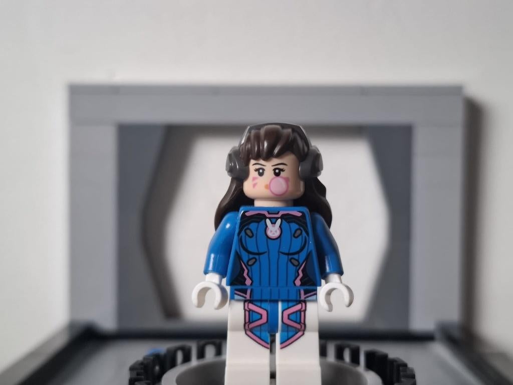 LEGO Overwatch - minifiguur - ow009 - D.Va (Hana Song), Overige thema's, Lego, Ophalen of Verzenden, Zo goed als nieuw