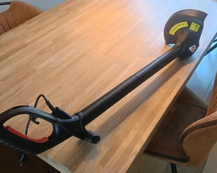 Elektrische grastrimmer met draad op rol, Ophalen of Verzenden, Gebruikt, Elektrisch
