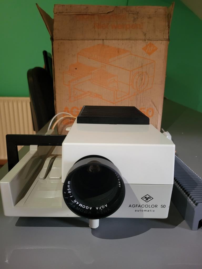 Agfacolor 50 Automatic diaprojector, Audio, Tv en Foto, Diaprojectors, Ophalen of Verzenden