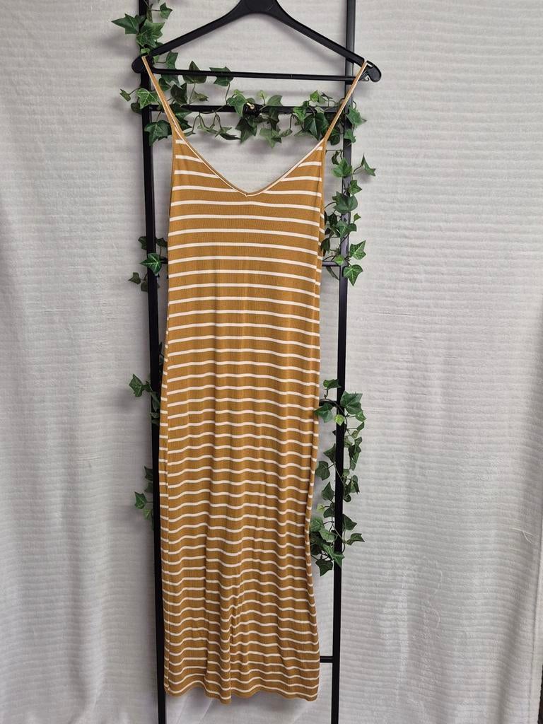 Gestreept zomerjurkje in mosterdgeel - Maat M, Maat 38/40 (M), Geel, Ophalen of Verzenden, Onder de knie