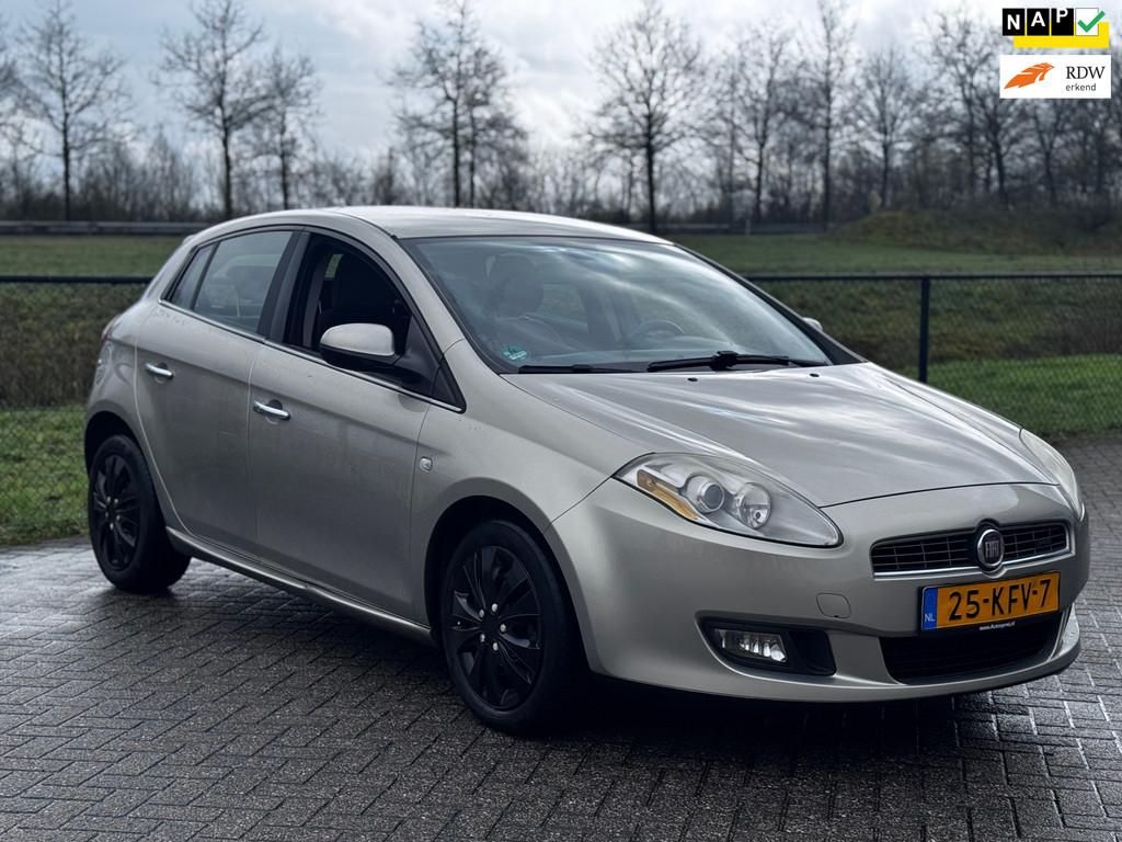 Fiat Bravo 1.4 T-Jet Emotion+Airco+Cruise+NAP, Auto's, Fiat, Voorwielaandrijving, 15 km/l, Gebruikt, 4 cilinders