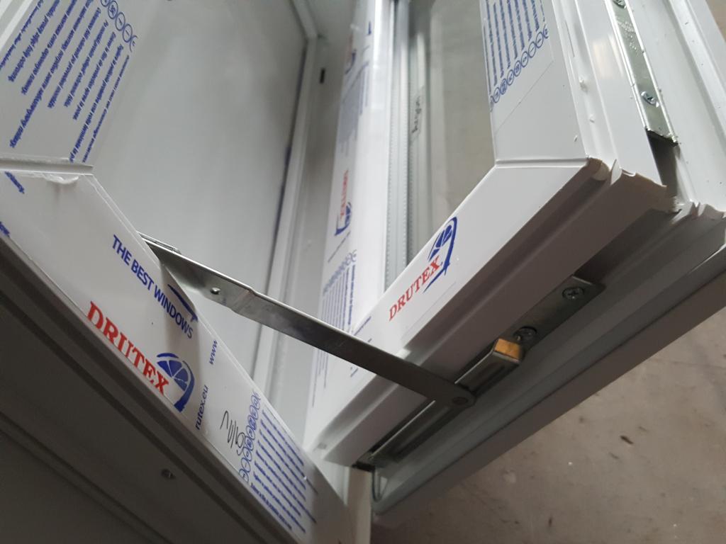 Kunststof kiep kozijn 80 x 32 cm wit RAL 9016, Kunststof, Raamkozijn, Niet ingevuld, Nieuw