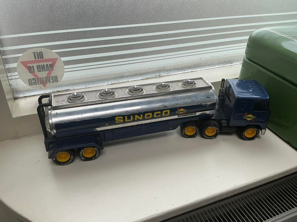 Blikken vrachtwagen., Ophalen of Verzenden